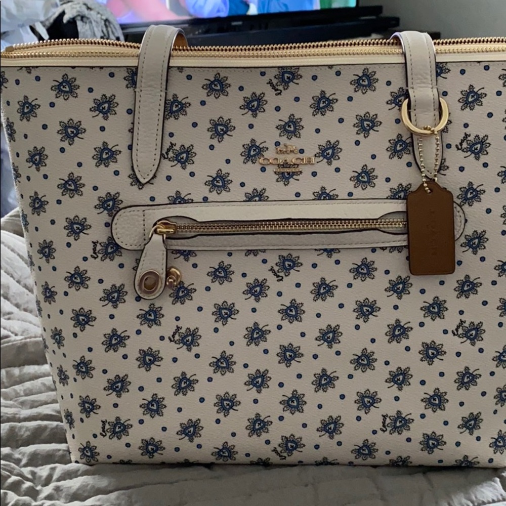 Coach Tote